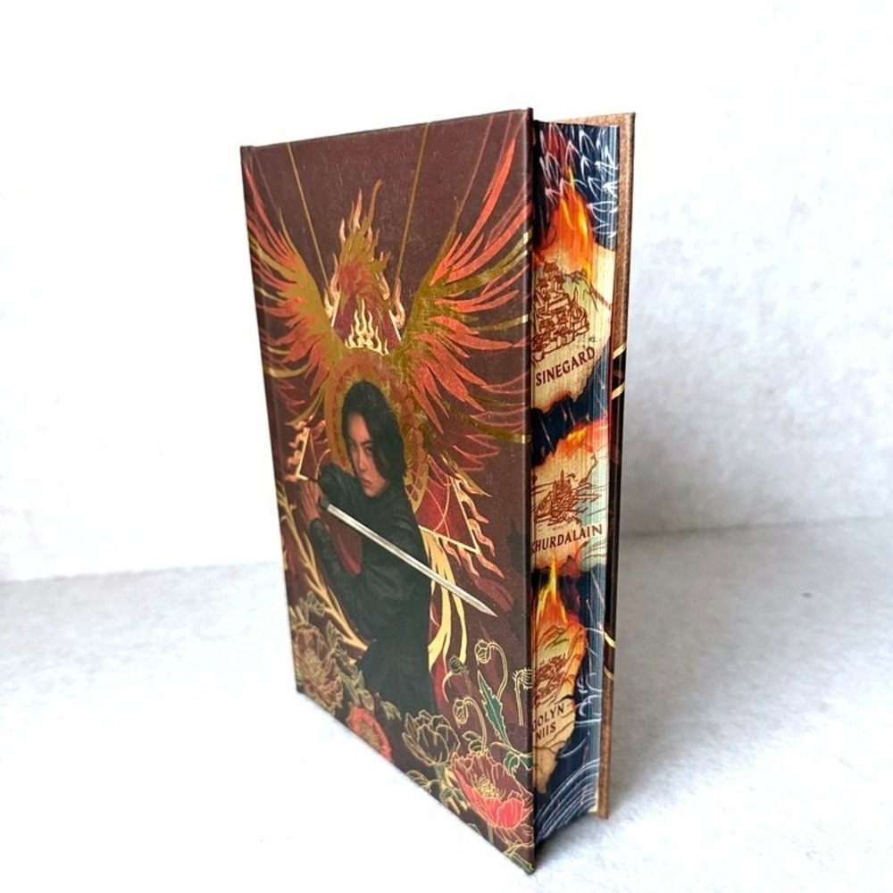 LitJoy Crate The Poppy War R.F. Kuang Special Edition Hardcover Gold Foil Edges
